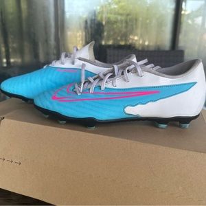 Nike Soccer Cleats 9.5 Mens Phantom GX Club Used